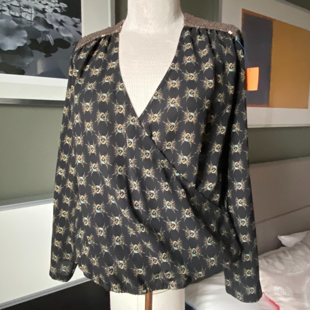 House of Harlow 1960 Sequined Shoulders and Skulls Print Top EXTRA SMALL